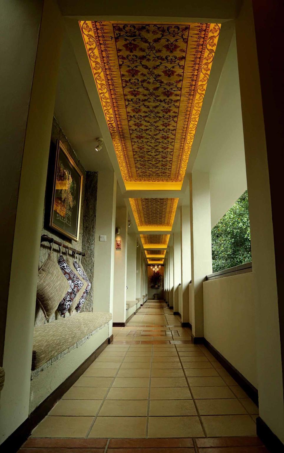 Thilanka Hotel Kandy Exterior photo